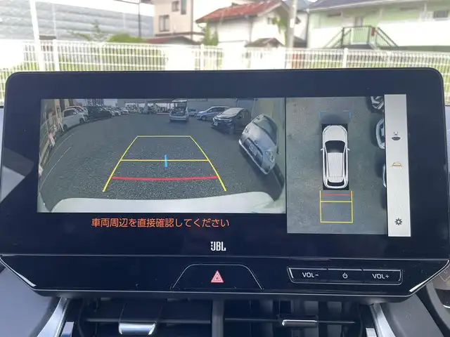 トヨタ ハリアー ハイブリッド Z 福岡県 2024(令6)年 0.3万km プラチナホワイトパールマイカ ワンオーナー/パノラマルーフ/純正12.3インチディスプレイナビ/・（USB/BT/Miracast/フルセグTV)/・JBLサウンドシステム/・全方位モニター/トヨタセーフティセンス/コーナーセンサー/デジタルインナーミラー/HUD/ETC2.0/純正ドライブレコーダー/パワーバックドア/ハーフレザーシート/・パワーシート（D）/プッシュスタート/・スマートキー/電子パーキング/・オートホールド/革巻きステアリング/・チルト＆テレストコピック/・ステアリングリモコン/LEDヘッドライト/・オートライト/・フォグライト/トノカバー/スペアタイヤ/純正フロアマット/ドアバイザー
