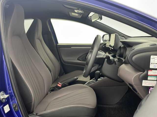 トヨタ ヤリス G 栃木県 2021(令3)年 1.5万km ダークブルーマイカM 純正メーカーナビ/（BT/AM/FM/ミラーリング）/ETC/前後ドライブレコーダー/プリクラッシュブレーキ/ブラインドスポットモニター/クリアランナソー/車線逸脱警報/横滑り防止/先行車発進お知らせ/後退時速度抑制/パーキングサポートブレーキ/電動格納ミラー/純正フロアマット/プッシュスタート/スマートキー