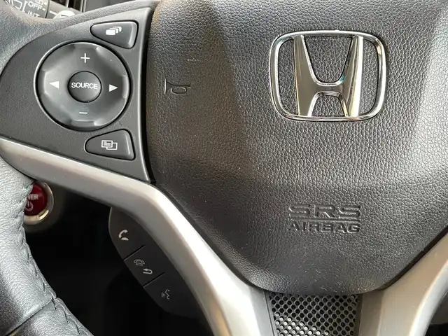 ホンダ シャトル ハイブリッド Z 岩手県 2015(平27)年 4万km ミスティックガーネットP ４WD/あんしんパッケージ/低速域衝突軽減ブレーキ/誤発進抑制機能/横滑り防止装置/チップアップリヤシート/シートヒーター/熱線入りフロントウインドウ/ヒーテッドドアミラー/パドルシフト/本革巻きステアリング/振幅感応式ダンパー/純正ナビ/（CD/DVD/フルセグ/USB/HDMI/Bluetooth）/ステアリングスイッチ/バックカメラ/ETC/LEDヘッドライト/フォグランプ/純正16インチアルミホイール