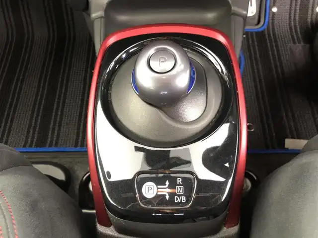 日産 ノート e－パワー ニスモ 愛知県 2017(平29)年 7万km ブリリアントホワイトパール ・純正7インチナビ/・全方位カメラ/・Bluetooth/・フルセグTV/・衝突被害軽減システム/・コーナーセンサー/・クルーズコントロール/・レーンキープアシスト/・オートライト/・フォグランプ/・ドライブレコーダー/・ETC/・純正AW/・純正フロアマット/・プッシュスタート/・スマートキー