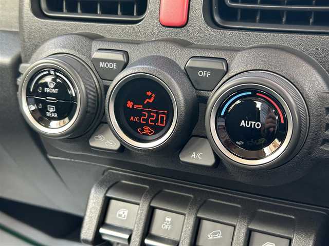 スズキ ジムニー XL 香川県 2023(令5)年 0.8万km ブルーイッシュブラックパール3 ディスプレイオーディオ/【CD/DVD/Bluetooth】/アイドリングストップ/前席シートヒーター/横滑り防止装置/レーンキープアシスト/衝突被害軽減システム/社外LEDヘッドライト/スマートキー/プッシュスタート/純正16インチホイール/純正ビルトインETC/社外前後ドライブレコーダー