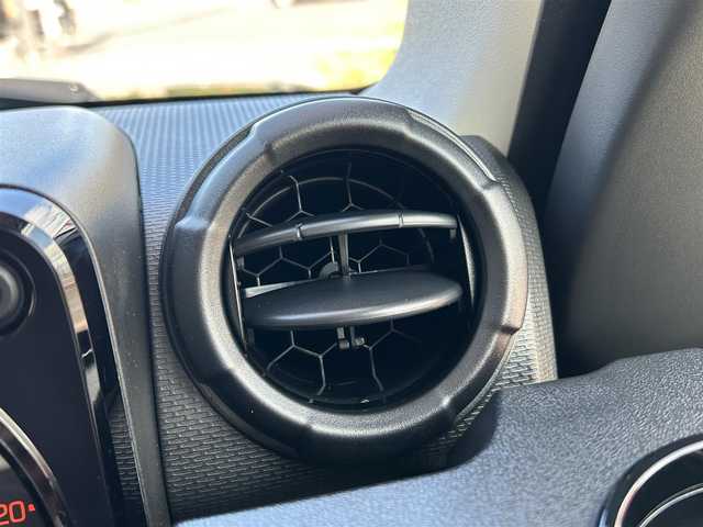 スズキ ジムニー XL 香川県 2023(令5)年 0.8万km ブルーイッシュブラックパール3 ディスプレイオーディオ/【CD/DVD/Bluetooth】/アイドリングストップ/前席シートヒーター/横滑り防止装置/レーンキープアシスト/衝突被害軽減システム/社外LEDヘッドライト/スマートキー/プッシュスタート/純正16インチホイール/純正ビルトインETC/社外前後ドライブレコーダー
