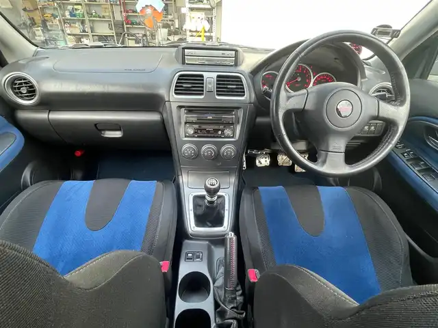 スバル インプレッサ ＷＲＸ STi 島根県 2006(平18)年 13.3万km オブシディアンブラックパール 社外HDDナビ　/DVD再生　/ETC　/純正HIDヘッドライト　/社外１８インチアルミホイール（wedsSport）/社外マフラー/ブレンボキャリパー　/純正フロアマット