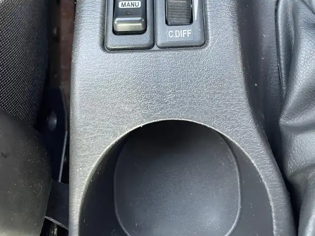 スバル インプレッサ ＷＲＸ STi 島根県 2006(平18)年 13.3万km オブシディアンブラックパール 社外HDDナビ　/DVD再生　/ETC　/純正HIDヘッドライト　/社外１８インチアルミホイール（wedsSport）/社外マフラー/ブレンボキャリパー　/純正フロアマット