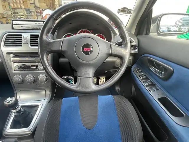 スバル インプレッサ ＷＲＸ STi 島根県 2006(平18)年 13.3万km オブシディアンブラックパール 社外HDDナビ　/DVD再生　/ETC　/純正HIDヘッドライト　/社外１８インチアルミホイール（wedsSport）/社外マフラー/ブレンボキャリパー　/純正フロアマット