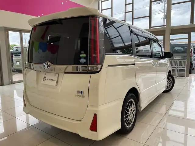 トヨタ ノア ハイブリッド Si ダブルバイビー 埼玉県 2018(平30)年 8.1万km ラグジュアリーホワイトパールクリスタルシャインガラスフレーク トヨタセーフティーセンス 　　/フリップダウンモニター　/10インチメモリナビ/　　CD/DVD/BT/フルセグ /バックカメラ /両側パワースライドドア /クルーズコントロール /LEDオートライト /ハーフレザーシート /シートヒーター /純正16インチアルミホイール/ステアリングスイッチ /ETC