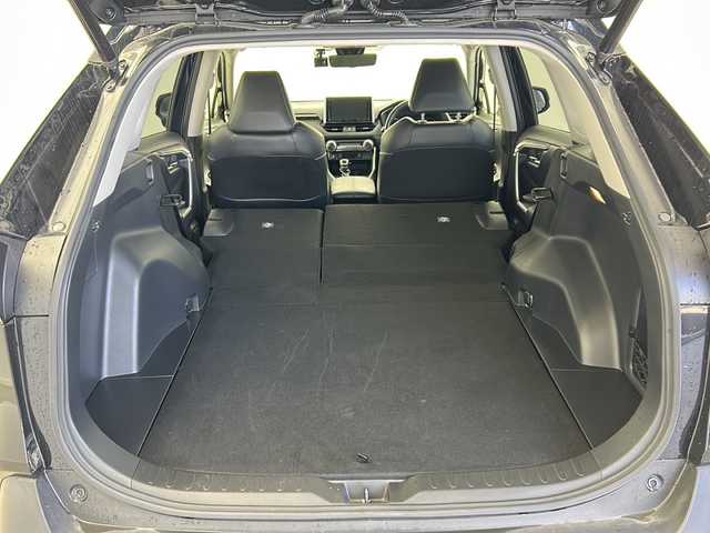トヨタ ＲＡＶ４ G 福井県 2021(令3)年 5.6万km アティチュードブラックマイカ 純正フルセグTVナビ/・TV/BT/CD/DVD/AM/FM/バックカメラ/デジタルインナーミラー/前後ドラレコ/追従機能付きクルーズコントロール/レーンキープアシスト/クリアランスソナー/ブラインドスポットモニター/純正ビルトインETC/運転席パワーシート/純正18インチAW/純正フロアマット/プッシュスタート