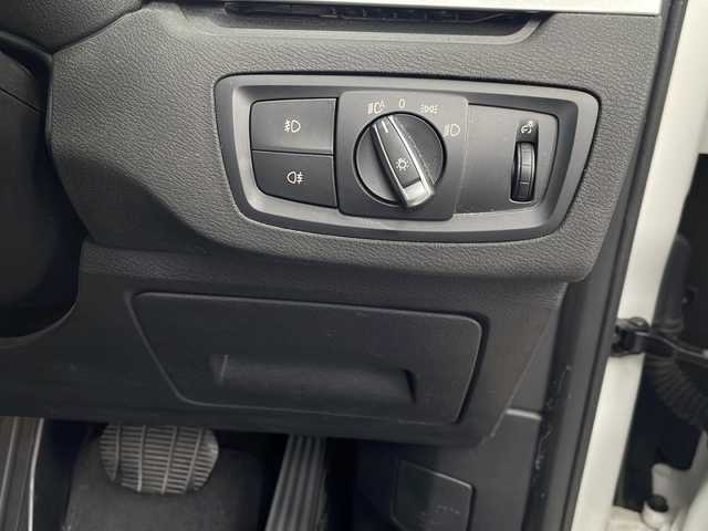 ＢＭＷ Ｘ１ xDrive 18d Mスポーツ ハイライン 愛知県 2019(令1)年 6.6万km アルピンホワイトⅢ 4WD/ディーゼル・ターボ/メーカーオプション/ハイラインパッケージ/-パーフォレーテッドダコタレザーシート/-フロントシートヒーティング/-ファインウッドオークグレインマットインテリアトリム/コンフォートパッケージ/-オートマチックテールゲートオペレーション/-スライディングリヤシート/-電動フロントシート運転席メモリー機能付/主要装備/インテリジェントセーフティ/純正HDDナビ/(DVD/Bt/USB)/バックカメラ/ミラー一体型ETC/スマートキー/前後バンパーソナー/ダウンヒルアシスト/18インチアルミホイール/LEDオートライト/シルバールーフレール/ウインカーミラー/前後フォグランプ/革巻きステア/ノブ/オーディオ/ステアスイッチ/オートワイパー/電格調整ミラー/レーンキーピングアシスト/パーキングアシスト/ヒルクライムアシスト/横滑り防止機能/W/サイド/カーテンエアバッグ/ABS/スマートキー/保証書/取説/記録簿