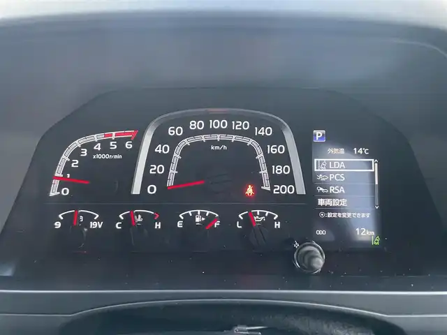 トヨタ ランドクルーザー AX 栃木県 2025(令7)年 0.1千km スーパーホワイトⅡ パートタイム4WDシステム/電動デフロック(フロント・リヤ)/デュアルモードオートマチックロッキングハブ/ヒルスタートアシストコントロール(HAC)/ダウンヒルアシストコントロール(DAC)/Bi-Beam LEDヘッドランプ(マニュアルレベリング機能付)/ToyotaSafetySense/・プリクラッシュセーフティ(歩行者［昼夜］・自転車運転者［昼］検知機能付衝突回避支援タイプ/ミリ波レーダー+単眼カメラ方式)/・レーンディパーチャーアラート［LDA］/・オートマチックハイビーム［AHB］/・ロードサインアシスト［RSA］/・発進遅れ告知機能［TMN］/純正7インチナビ[NMZK-W73D]/・地デジ/・Bluetooth/・DVD/CD/SD/・USB/ETC2.0/自動防眩インナーミラー(バックモニター内蔵)/充電用USB端子(Type-C/フロント2個)