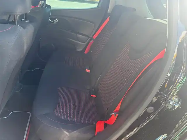 ルノー ルーテシア ルノー スポール シャシーカップ 静岡県 2014(平26)年 8.7万km 黒 ワンオーナー /禁煙車/タイヤ7ミリ/シャシーカップ/ローダウン/ハードセッティングサスペンション/レッドブレーキキャリパー/BASS REFLEXサウンドシステム/carrozzeria SDナビ　AVIC-MRZ099/(CD/DVD/BT/SD/フルセグTV)/社外前後ドライブレコーダー　VREC DH300D/社外ETC/プッシュスタート/カードキー×2/純正フロアマット×2セット/18インチアルミホイール/保証書・取扱説明書