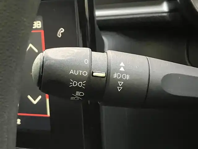 シトロエン Ｃ３ フィール 三重県 2017(平29)年 5.3万km グレー ♪ターボ/♪アクティブセーフティブレーキ/♪レーンディパーチャーウォーニング/♪パーキングアシスタンス/♪クルーズコントロール/♪純正ディスプレイオーディオ/ ・Bluetooth・ミラーリング/ ・USB/♪アイドリングストップ/♪ステアリングスイッチ/♪LEDヘッドライト/♪フォグライト /♪オートライト/♪オートワイパー/♪ドライブレコーダー(前後）/♪フロアマット/♪プライバシーガラス