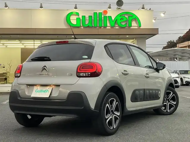 シトロエン Ｃ３ フィール 三重県 2017(平29)年 5.3万km グレー ♪ターボ/♪アクティブセーフティブレーキ/♪レーンディパーチャーウォーニング/♪パーキングアシスタンス/♪クルーズコントロール/♪純正ディスプレイオーディオ/ ・Bluetooth・ミラーリング/ ・USB/♪アイドリングストップ/♪ステアリングスイッチ/♪LEDヘッドライト/♪フォグライト /♪オートライト/♪オートワイパー/♪ドライブレコーダー(前後）/♪フロアマット/♪プライバシーガラス