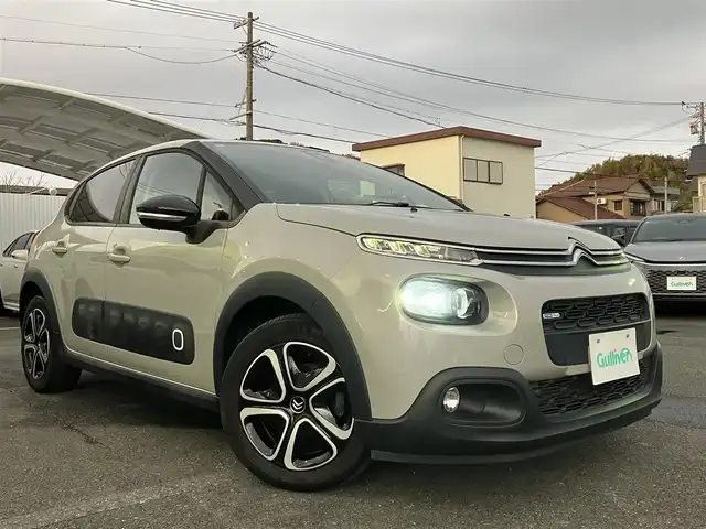 シトロエン Ｃ３ フィール 三重県 2017(平29)年 5.3万km グレー ♪ターボ/♪アクティブセーフティブレーキ/♪レーンディパーチャーウォーニング/♪パーキングアシスタンス/♪クルーズコントロール/♪純正ディスプレイオーディオ/ ・Bluetooth・ミラーリング/ ・USB/♪アイドリングストップ/♪ステアリングスイッチ/♪LEDヘッドライト/♪フォグライト /♪オートライト/♪オートワイパー/♪ドライブレコーダー(前後）/♪フロアマット/♪プライバシーガラス