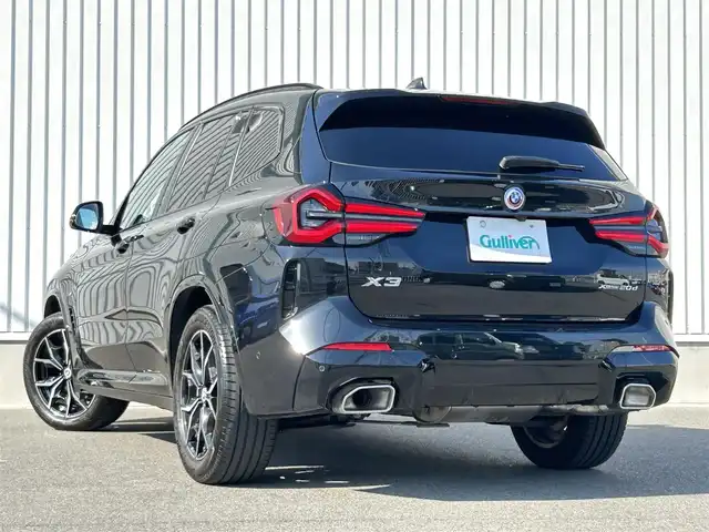 ＢＭＷ Ｘ３ xDrive20d Mスポーツ 群馬県 2022(令4)年 1.6万km サファイアブラックP 4WD/ターボ/ドライビングアシストプロフェッショナル/・アクティブクルーズコントロール/・プリクラッシュセーフティ/・レーンキーピングアシスタント/・ステアリング&レーンコントロールアシスト/・エマージェンシーストップアシスト/・パーキングアシストプロフェッショナル/・リバースアシスト/BMWiDriveナビゲーションシステム/(Bluetooth/AppleCarPlay/フルセグ/USB)/バックカメラ/アラウンドビューモニター/ブラウンレザーシート/サンルーフ/全席シートヒーター/D/N席パワーシート（D席メモリー機能付き）/置くだけ充電/ETC内臓ルームミラー/プッシュスタート/オートエアコン/電動格納ウインカーミラー/革巻きステアリング/ステアリングスイッチ/ステアリングヒーター/パドルシフト/harman/kardonサウンドシステム/F/Rコーナーセンサー/2列目サンシェード/トノカバー/純正フロアマット/純正19インチAW/スペアキー×1
