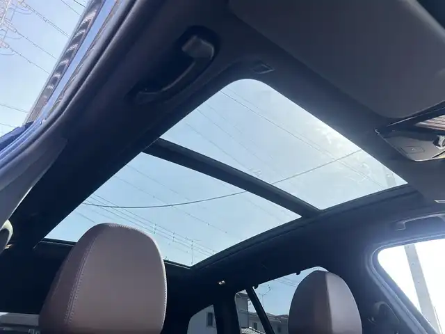 ＢＭＷ Ｘ３ xDrive20d Mスポーツ 群馬県 2022(令4)年 1.6万km サファイアブラックP 4WD/ターボ/ドライビングアシストプロフェッショナル/・アクティブクルーズコントロール/・プリクラッシュセーフティ/・レーンキーピングアシスタント/・ステアリング&レーンコントロールアシスト/・エマージェンシーストップアシスト/・パーキングアシストプロフェッショナル/・リバースアシスト/BMWiDriveナビゲーションシステム/(Bluetooth/AppleCarPlay/フルセグ/USB)/バックカメラ/アラウンドビューモニター/ブラウンレザーシート/サンルーフ/全席シートヒーター/D/N席パワーシート（D席メモリー機能付き）/置くだけ充電/ETC内臓ルームミラー/プッシュスタート/オートエアコン/電動格納ウインカーミラー/革巻きステアリング/ステアリングスイッチ/ステアリングヒーター/パドルシフト/harman/kardonサウンドシステム/F/Rコーナーセンサー/2列目サンシェード/トノカバー/純正フロアマット/純正19インチAW/スペアキー×1
