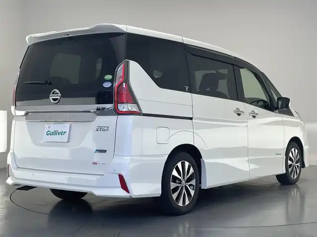 日産 セレナ ハイウェイスター Vセレクション 愛知県 2017(平29)年 2.9万km ブリリアントホワイトパール 純正９型ナビ　純正後席モニター　プロパイロット　デジタルインナーミラー　パーキングアシスト　全方位カメラ　エマブレ　衝突軽減　追従クルコン　シートヒーター　ドラレコ　ハンズフリー両側パワスラ　ＬＥＤオートライト　フォグランプ　オートホールド　プッシュスタート　禁煙車