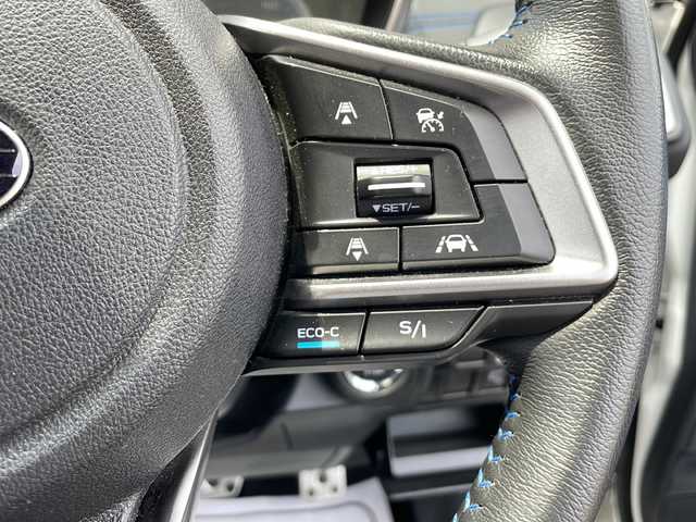 スバル ＸＶ ハイブリッド アドバンス 富山県 2019(令1)年 4.3万km クリスタルホワイトP 純正SDナビ（CN-LR840D）/フルセグ/Bluetooth/バックカメラ/ETC/アイサイト/レーダークルーズコントロール/レーンアシスト/ブラインドスポットモニター/クリアランスソナー/ダウンヒルアシストコントロール/純正18インチSTIアルミホイール/4WD