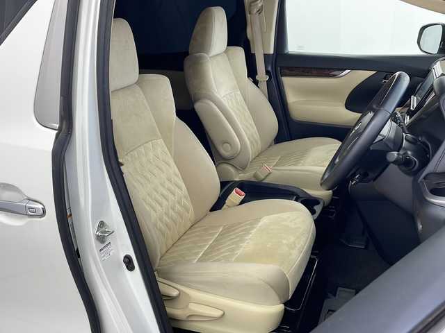 トヨタ アルファード X 兵庫県 2018(平30)年 6.2万km ホワイトパールクリスタルシャイン ・純正ナビ/Bluetooth/CD/DVD/TV/SD/・フリップダウンモニター/・バックカメラ/・トヨタセーフティセンス/・衝突軽減ブレーキ/・レーンキープアシスト/・レーダークルーズコントロール/・電動パーキングブレーキ/・ブレーキホールド/・クリアランスソナー/・前後コーナーセンサー/・MTモード付AT/・両側パワースライドドア/・サンルーフ/・AC100V電源/・WAC/・純正16インチアルミホイール/・純正スマートキー/・プッシュスタートボタン/・スペアキー/・ステアリングリモコン/・革巻きステアリング/・W＋サイドエアバッグ/・カーテンエアバッグ/・LEDオートライト/・オートマチックハイビーム/・ビルドインETC