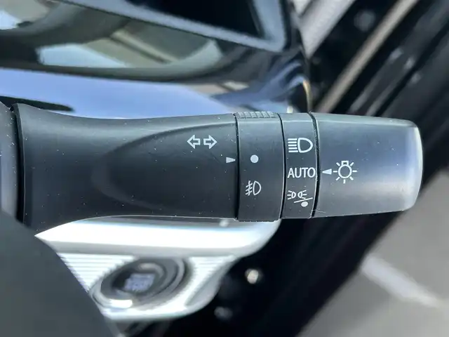 スズキ スペーシア カスタム HYBRID XS 和歌山県 2021(令3)年 2.7万km ブルーイッシュブラックパール3 社外ナビ/フルセグTV/バックカメラ/両側パワースライドドア/デュアルセンサーブレーキサポート/レーダークルーズコントロール/コーナーセンサー/ETC/純正アルミホイール/シートヒーター/シートバックテーブル/リアサーキュレーター/LEDヘッドライト