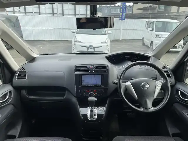 日産 セレナ ハイウェイS G Sハイブリッド 山形県 2012(平24)年 9.8万km エターナルスノーホワイト (株)IDOMが運営する【じしゃロン山形店】の自社ローン専用車両になります。/こちらは現金またはオートローンご利用時の価格です。/自社ローンご希望の方は別途その旨お申付け下さい。/カロッツェリアナビ/【CD/DVD/TV/Bluetooth】/バックカメラ/フリップダウンモニター/両側パワースライドドア/クルーズコントロール/ETC/スマートキー/プッシュスタート/横滑り防止/アイドリングストップ/ドアバイザー/電格ミラー/ウィンカーミラー/後席サンシェード/背面テーブル