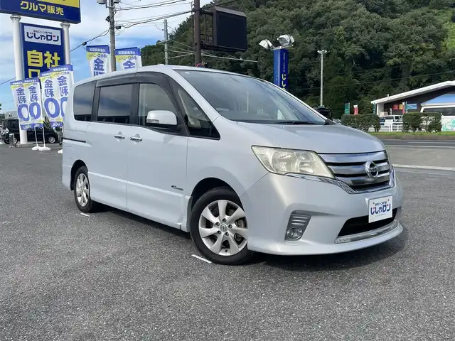 日産 セレナ ハイウェイS G Sハイブリッド 山形県 2012(平24)年 9.8万km エターナルスノーホワイト (株)IDOMが運営する【じしゃロン山形店】の自社ローン専用車両になります。/こちらは現金またはオートローンご利用時の価格です。/自社ローンご希望の方は別途その旨お申付け下さい。/カロッツェリアナビ/【CD/DVD/TV/Bluetooth】/バックカメラ/フリップダウンモニター/両側パワースライドドア/クルーズコントロール/ETC/スマートキー/プッシュスタート/横滑り防止/アイドリングストップ/ドアバイザー/電格ミラー/ウィンカーミラー/後席サンシェード/背面テーブル