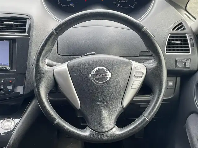 日産 セレナ ハイウェイS G Sハイブリッド 山形県 2012(平24)年 9.8万km エターナルスノーホワイト (株)IDOMが運営する【じしゃロン山形店】の自社ローン専用車両になります。/こちらは現金またはオートローンご利用時の価格です。/自社ローンご希望の方は別途その旨お申付け下さい。/カロッツェリアナビ/【CD/DVD/TV/Bluetooth】/バックカメラ/フリップダウンモニター/両側パワースライドドア/クルーズコントロール/ETC/スマートキー/プッシュスタート/横滑り防止/アイドリングストップ/ドアバイザー/電格ミラー/ウィンカーミラー/後席サンシェード/背面テーブル