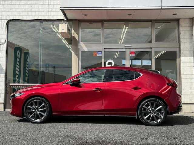 マツダ マツダ３ファストバック 15S ツーリング 埼玉県 2021(令3)年 2.1万km ソウルレッドクリスタルM 純正SDナビ/全方位車外カメラ/Bluetooth/ETC/レーダークルーズコントロール/アイドリングストップ/ドライブレコーダー/オートマチックハイビーム/スペアキー/LEDヘッドライト