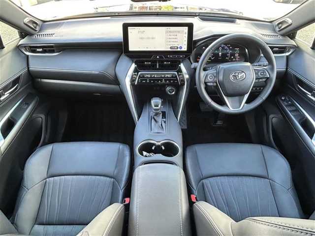 トヨタ ハリアー ハイブリッド Z ナイトシェード 愛知県 2025(令7)年 0.4万km プレシャスブラックパール ワンオーナー/走行距離5000ｋｍ以下/12.3型メーカーオプションナビ【Bluetooth FM AM フルセグ】/JBLサウンド/サンルーフ/デジタルインナーミラー【ドラレコ付】/ヘッドアップディスプレイ/全方位カメラ/ビルトインETC2.0/プロアクティブドライビングシステム/アダプティブクルーズコントロール/衝突軽減/レーンキープアシスト/ロードサインアシスト/リヤカメラディテクション/リヤクロストラフィックアラート/パーキングサポートブレーキ/ブラインドスポットミニター/ブレーキホールド/LEDヘッドライト/オートライト/オートマチックハイビーム/ステアリングリモコン/ステアリングヒーター/100V充電/電動リアゲート/ハーフレザーシート/パワーシート/前席シートヒーター/ナノイー/純正フロアマット/順位アルミホイール/禁煙車