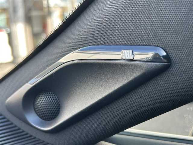 トヨタ ハリアー ハイブリッド Z ナイトシェード 愛知県 2025(令7)年 0.4万km プレシャスブラックパール ワンオーナー/走行距離5000ｋｍ以下/12.3型メーカーオプションナビ【Bluetooth FM AM フルセグ】/JBLサウンド/サンルーフ/デジタルインナーミラー【ドラレコ付】/ヘッドアップディスプレイ/全方位カメラ/ビルトインETC2.0/プロアクティブドライビングシステム/アダプティブクルーズコントロール/衝突軽減/レーンキープアシスト/ロードサインアシスト/リヤカメラディテクション/リヤクロストラフィックアラート/パーキングサポートブレーキ/ブラインドスポットミニター/ブレーキホールド/LEDヘッドライト/オートライト/オートマチックハイビーム/ステアリングリモコン/ステアリングヒーター/100V充電/電動リアゲート/ハーフレザーシート/パワーシート/前席シートヒーター/ナノイー/純正フロアマット/順位アルミホイール/禁煙車