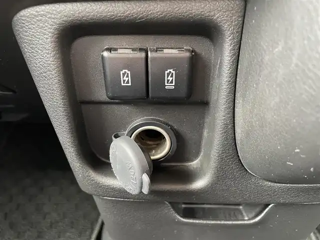 スズキ ソリオ HV MZ 福岡県 2023(令5)年 5.1万km メロウディープレッドパール ワンオーナー/レーンキープアシスト/クルコン/横滑り防止/両側パワスラ/衝突被害軽減システム/LEDオートライト/純正SDナビ(BT、フルセグTV、全方位カメラ)/純正アルミホイール/純正フロアマット/スマートキー