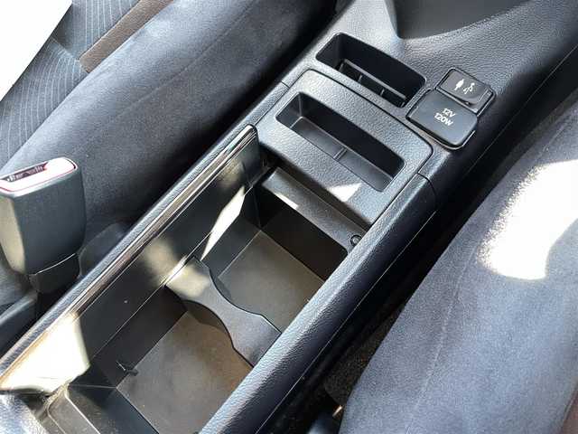 レクサス ＨＳ 250h 千葉県 2015(平27)年 3.7万km ソニッククォーツ ワンオーナー/HDDナビ/　・フルセグTV/CD/DVD/Blue Tooth/USB/AUX/バックカメラ/前方ドライブレコーダー/前後コーナーセンサー/D/N席パワーシート/LEDヘッドライト/フォグライト/ビルトインETC/クルコン/スマートキー/スペアキー（カードキー１、スマートキー１）/取説/保証書