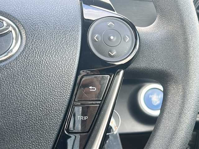 トヨタ アクア S 三重県 2018(平30)年 3.8万km ブラックマイカ 純正ナビ/バックカメラ/スペアキー/ステアスイッチ/トヨタセーフティーセンス/純正フロアマット/純正ドアバイザー/電動格納ミラー/ＰＣＳ/先行車発進告知/禁煙車