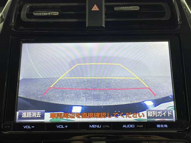 トヨタ プリウス S 沖縄県 2015(平27)年 6万km アティチュードブラックマイカ 禁煙車/純正８インチナビ/・ＣＤ／ＤＶＤ/・フルセグＴＶ／ＢＬＵＥＴＯＯＴＨ/バックカメラ/ドライブレコーダー前方/ビルトインＥＴＣ/純正フロアマット/ＬＥＤヘッドライト/フォグライト/トヨタセーフティーセンス/・プリクラッシュセーフティ/・レーンデパーチャーアラート/・オートマチックハイビーム/取扱説明書/保証書