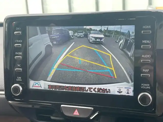 トヨタ ヤリスクロス Z 大阪府 2022(令4)年 2.2万km ホワイトパールクリスタルシャイン ディスプレイオーディオナビ（バックカメラ/Bluetooth/ApplCarPlay/AndroidAuto/SD）/セーフティセンス/プッシュスタート/スマートキー/スペアキー/パワーシート/シートヒーターDN席/ハーフレザー/純正フロアマット/クルーズコントロール/ビルトインETC/純正ドライブレコーダー【DRT-H68A】/アルミホイール/コーナーセンサー前後/レーンキープアシスト/横滑り防止装置/盗難防止装置/衝突被害軽減システム/オートマチックハイビーム/取扱説明書/保証書