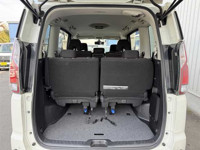 日産 セレナ ハイウェイスター Vセレクション 山梨県 2017(平29)年 4.8万km ブリリアントホワイトパール 純正ナビ　（MM317D-W）/フルセグ　/両側電動スライドドア　/メーカーオプションセーフティーパックＢ　/プロパイロット /レーダークルーズコントロール /アラウンドビューモニター /リアビューモニター /インテリジェントキー/パーキングアシスト/インテリジェントスマートミラー/スペアキー/純正フロアマット/2021年製YOKOHAMAタイヤ/純正ホイール/Bluetooth接続/USB入力端子/ETC/DVD再生機能/LEDヘッドライト/フォグランプ/前後ドライブレコーダー