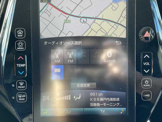 トヨタ プリウス ＰＨＶ A 香川県 2018(平30)年 4.5万km スティールブロンドM 純正ナビ/（AM/FM/USB/IPOD/BT/フルセグTV）/ビルトインETC/バックカメラ/社外ドラレコ/HV・EV切り替えモード/PCS/クリアランスソナー/BSM/レーダークルーズ/パーキングアシスト/ステアリングリモコン/ステアリングヒーター/オートライト/オートハイビーム/N・D席シートヒーター/純正フロアマット/ドアバイザー