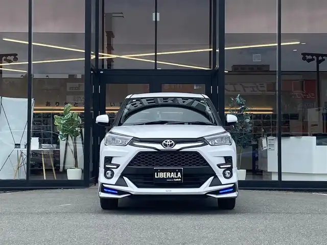 トヨタ ライズ Z 福岡県 2020(令2)年 5.9万km パール ・レーダークルーズコントロール/・社外HDDナビ/USB/Bluetooth/CD/DVD/・全方位カメラ/・シートヒーター/・ドライブレコーダー/・フルセグ/・社外ETC/・プッシュスタート/・アイドリングストップ/・スマートキー/・スペアキー/・フロント/サイド/リアエアロ/・レーンキープアシスト/・オートライト/・LEDライト/・保証書/・取扱説明書