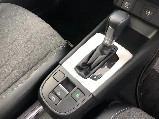ホンダ フィット e:HEVホーム 愛知県 2020(令2)年 1.3万km プレミアムサンライトホワイトパール ・純正9インチナビ/・バックカメラ/・Bluetooth/・フルセグTV/・ホンダセンシング/・衝突被害軽減システム/・コーナーセンサー/・クルーズコントロール/・レーンキープアシスト/・横滑り防止装置/・オートライト/・LEDヘッドライト/・ドライブレコーダー/・ETC/・プッシュスタート/・スマートキー