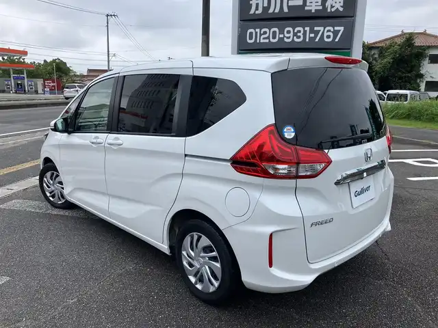 ホンダ フリード G 広島県 2022(令4)年 2.6万km プラチナホワイトパール ワンオーナー/ホンダセンシング/レーダークルーズ/両側パワースライドドア/純正ナビゲーション/バックカメラ（3画面切り替え付き）/フルセグTV/Bluetooth/シートヒーター（運転席・助手席）/LEDオートライト/USB端子/社外ドラレコ/新車保証書/取扱説明書/スペアキー
