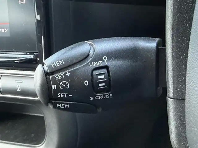 シトロエン シトロエン Ｃ３ シャイン 静岡県 2020(令2)年 3.3万km オレンジ ワンオーナー/BSM/純正ディスプレイオーディオ/(BT/CarPlay/USB)/衝突被害軽減システム/バックカメラ/クルーズコントロール/LKA/スマートキー/ETC/純正フロアマット/純正16インチアルミホイール/保証書/スペアキー
