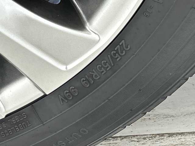 トヨタ ハリアー ハイブリッド Z レザーパッケージ 愛知県 2021(令3)年 1.4万km プレシャスブラックパール JBLサウンドシステム１２．３インチディスプレイオーディオ/・フルセグ（テレビキット装着）/・Bluetooth/全方位カメラ/ビルトインETC/パワーバックドア/ドラレコ内蔵デジタルインナーミラー/シートベンチレーション/トヨタセーフティセンス/・プリクラッシュセーフティ/・レーントレーシングアシスト/・レーダークルーズコントロール/・ロードサインアシスト/・ドライバー異常対応システム/・プロアクティブドライビングアシスト/・発進遅れ告知機能/・ブラインドスポットモニター/・パーキングサポートブレーキ/ステアリングヒーター