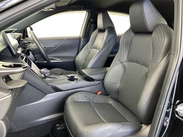 トヨタ ハリアー ハイブリッド Z レザーパッケージ 愛知県 2021(令3)年 1.4万km プレシャスブラックパール JBLサウンドシステム１２．３インチディスプレイオーディオ/・フルセグ（テレビキット装着）/・Bluetooth/全方位カメラ/ビルトインETC/パワーバックドア/ドラレコ内蔵デジタルインナーミラー/シートベンチレーション/トヨタセーフティセンス/・プリクラッシュセーフティ/・レーントレーシングアシスト/・レーダークルーズコントロール/・ロードサインアシスト/・ドライバー異常対応システム/・プロアクティブドライビングアシスト/・発進遅れ告知機能/・ブラインドスポットモニター/・パーキングサポートブレーキ/ステアリングヒーター