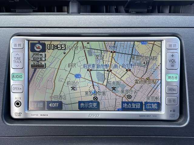 トヨタ プリウス G 富山県 2009(平21)年 9.8万km ホワイトパールクリスタルシャイン 禁煙車/純正ナビ/電動格納ミラー/クルーズコントロール/スマートキー/ETC/純正アルミホイール/純正フロアマット/プッシュスタート/盗難防止装置/横滑り防止装置/オートライト