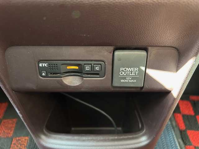 ホンダ Ｎ ＯＮＥ プレミアム 東京都 2016(平28)年 6.2万km プレミアムディープロッソパール 純正ナビ(ワンセグ、CD、DVD、Bluetooth)/バックカメラ/エコモード/横滑り防止/アイドリングストップ/ドライブレコーダー/保証書/取扱説明書/記録簿/スペアキー1本