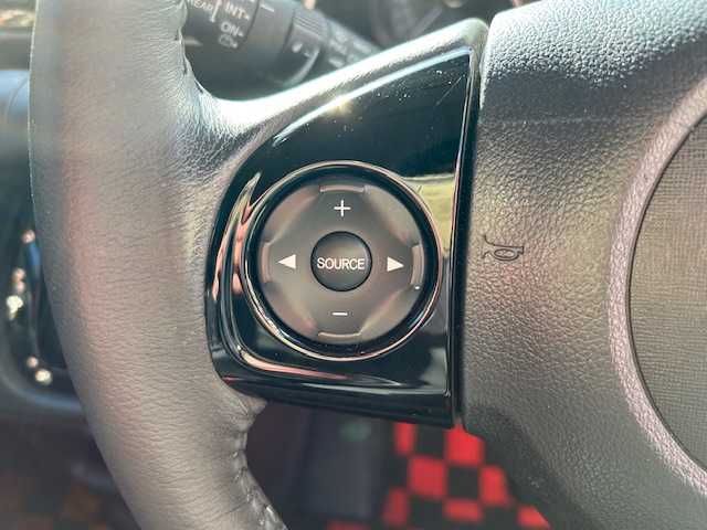 ホンダ Ｎ ＯＮＥ プレミアム 東京都 2016(平28)年 6.2万km プレミアムディープロッソパール 純正ナビ(ワンセグ、CD、DVD、Bluetooth)/バックカメラ/エコモード/横滑り防止/アイドリングストップ/ドライブレコーダー/保証書/取扱説明書/記録簿/スペアキー1本