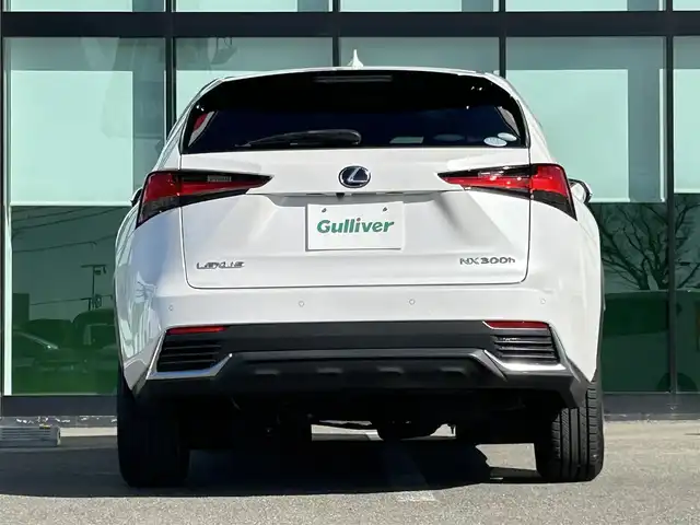 レクサス ＮＸ 300h Iパッケージ 和歌山県 2018(平30)年 7.7万km ソニッククォーツ 純正12.3インチナビ/フルセグTV/パノラミックビューカメラ/ヘッドアップディスプレイ/BSM/レーダークルーズコントロール/レクサスセーフティシステム/BSM/PKSA/PKSB/ビルトインETC2.0/パワーシート/シートヒーター/レザーシート/シートメモリ/ステアリングヒーター/オートライト/オートハイビーム/LEDヘッドライト