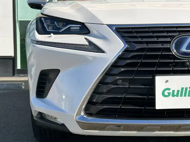 レクサス ＮＸ 300h Iパッケージ 和歌山県 2018(平30)年 7.7万km ソニッククォーツ 純正12.3インチナビ/フルセグTV/パノラミックビューカメラ/ヘッドアップディスプレイ/BSM/レーダークルーズコントロール/レクサスセーフティシステム/BSM/PKSA/PKSB/ビルトインETC2.0/パワーシート/シートヒーター/レザーシート/シートメモリ/ステアリングヒーター/オートライト/オートハイビーム/LEDヘッドライト