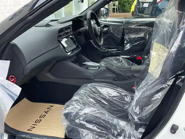 日産 フェアレディ Ｚ ニスモ 栃木県 2025(令7)年 0.1万km未満 ブリリアントホワイトパール/スーパーブラック 2トーン 純正カーナビ/TV/BOSEサウンド/NISUMOフロアマット/インテリジェントキー/新車時/保証書/取り扱い説明書
