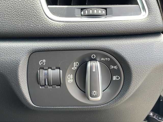 アウディ Ｑ３ 2．0 TFSI クワトロ 211PS 秋田県 2012(平24)年 11.5万km 黒 登録時走行距離115071km/純正CDプレイヤー/純正HDDナビ/クリアランスソナー/純正前方ドライブレコーダー/純正AW/運助パワーシート/スペアキー