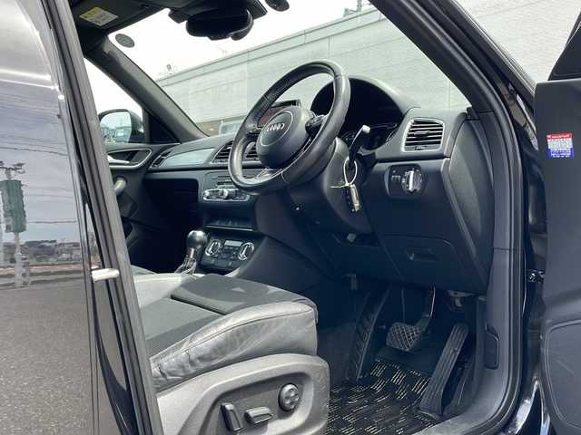 アウディ Ｑ３ 2．0 TFSI クワトロ 211PS 秋田県 2012(平24)年 11.5万km 黒 登録時走行距離115071km/純正CDプレイヤー/純正HDDナビ/クリアランスソナー/純正前方ドライブレコーダー/純正AW/運助パワーシート/スペアキー